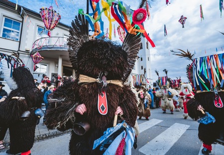 slika kurent fašenk